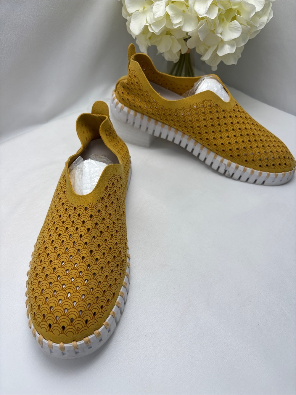 Isle‎ Jacobsen Mustard Yellow Slip-On Women's 39/US-9 Casual Sneakers#470